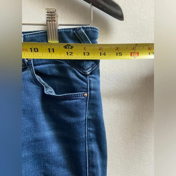 Armani skinny leg denim mid rise jeans Sz 26” - Picture 13 of 13